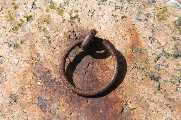 Gancho de hierro oxidado —  Fotos de Stock