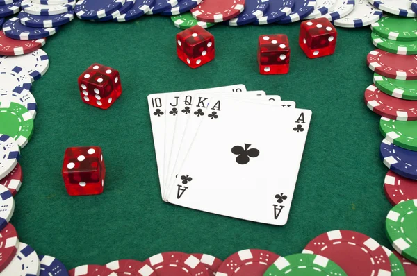 Poker królewski z frytkami — Zdjęcie stockowe
