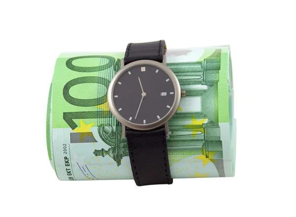 Tempo é conceito de dinheiro. Relógio e notas de 100 euros, sobre branco . — Fotografia de Stock