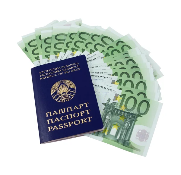 Pasaporte y dinero bielorruso — Foto de Stock
