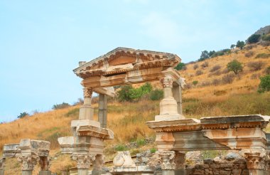 Efes Antik şehir içinde trajan Çeşmesi