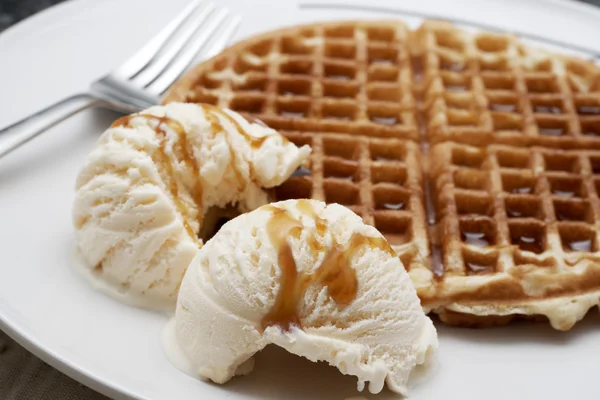 Baked waffle with ice-cream — Stock Photo, Image