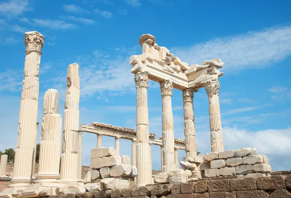 Trajanus tempel in pergamon, Turkije — Stockfoto