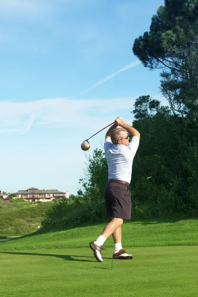 Senior golfare spela golf — Stockfoto