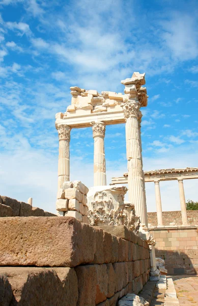 Trajanus templet i pergamon Turkiet — Stockfoto
