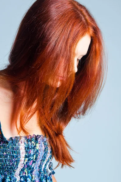 The red-haired girl — Stock Photo, Image