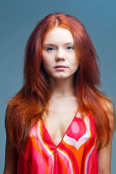 红头发的女孩 — 图库照片