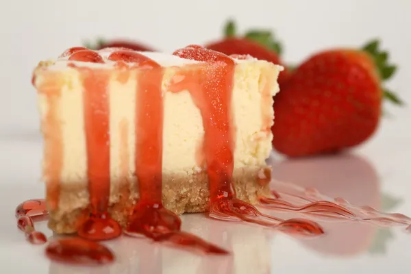 딸기 치즈 케이크 — 스톡 사진