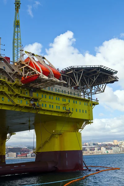 Oil rig — Stock Photo, Image