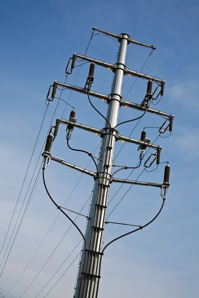 Linia zasilania energii elektrycznej — Zdjęcie stockowe