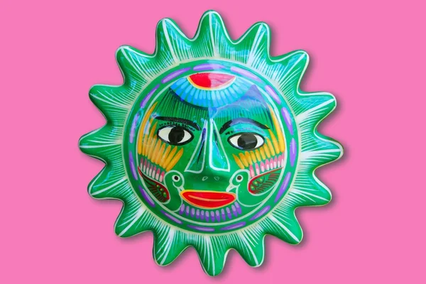 Mexikanische indische Sonne Kunsthandwerk Keramik isoliert — Stockfoto