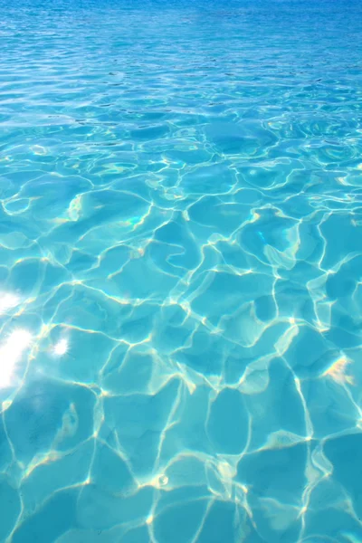 Caribe água azul-turquesa praia reflexão aqua — Fotografia de Stock