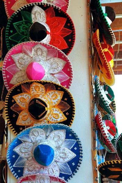 Charro mexikanische Mariachi bunte Hüte — Stockfoto