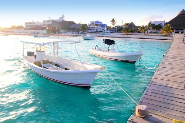 Puerto Morelos barcos de playa muelle Riviera Maya — Foto de Stock