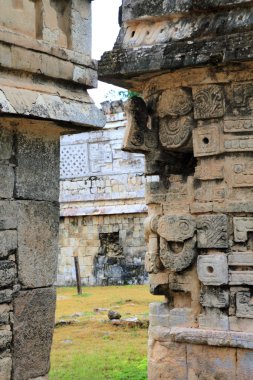 chichen Itza Rahibe Las monjas Maya Meksika gruplandırma