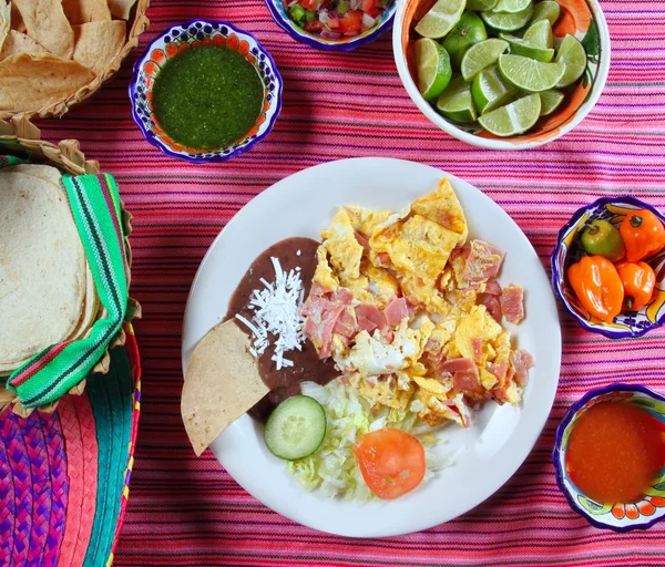 Breakfast in Mexico eggs and ham chili sauce — Stock Photo, Image