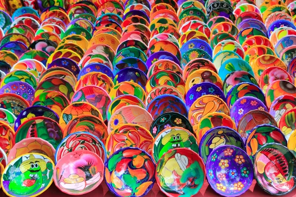 Agyag kerámialapok színes Mexikóból — Stock Fotó
