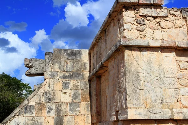 象形文字奇琴伊察玛雅遗址墨西哥 — 图库照片