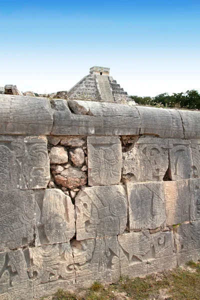 Chichén Itzá Maya pok-ta-pok bollen domstolen Mexiko — Stockfoto
