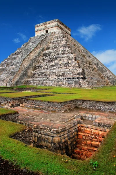 Chichen itza kukulcan Mayapyramide el castillo — Stockfoto