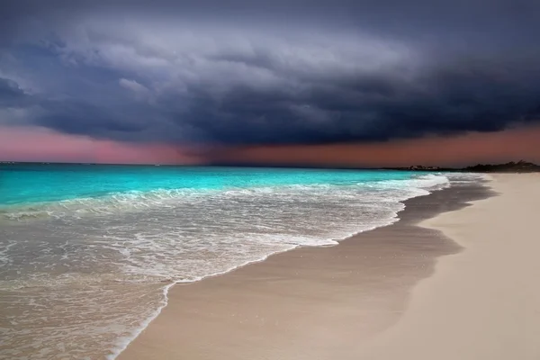 Τροπική καταιγίδα τυφώνα που αρχίζει την Καραϊβική Θάλασσα — Φωτογραφία Αρχείου