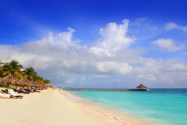 Maya Riviera Strand Palmen Sonnendach Karibik — Stockfoto