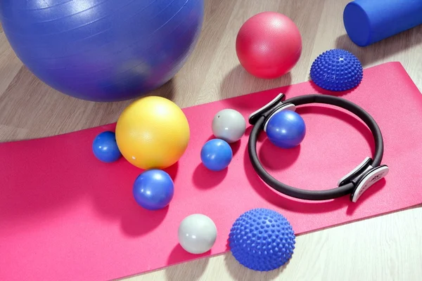 Bälle Pilates Tonierung Stabilität Ring Roller Yogamatte — Stockfoto