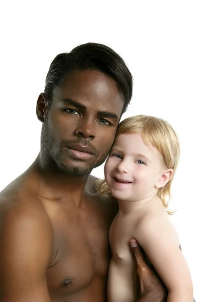 Multi famiglia etnica padre africano figlia caucasica — Foto Stock