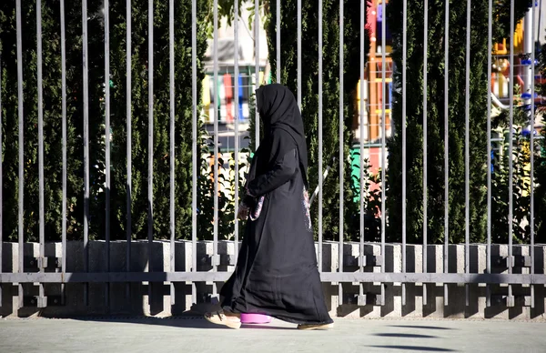 Den muslimska kvinnan — Stockfoto