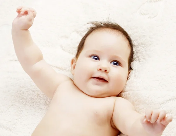 O lindo bebê sorridente — Fotografia de Stock