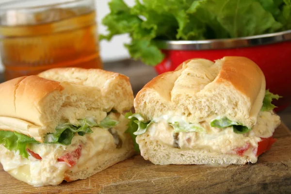 Sandwich de ensalada de atún — Foto de Stock