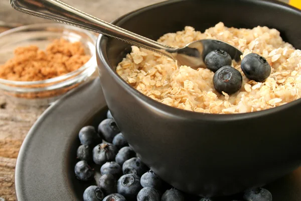 Oatmeal with Blueberries — Stock Photo, Image