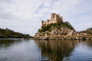 almourol Kalesi