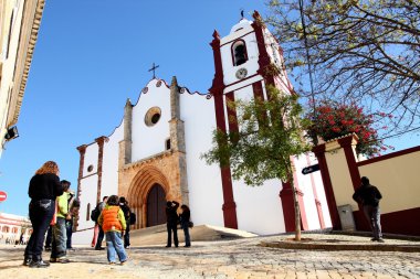 silves kilisede