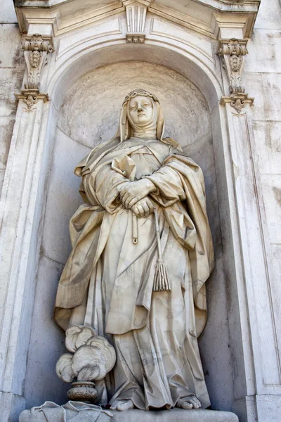 Antigua estatua de piedra de mujer —  Fotos de Stock