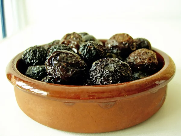 Getrocknete schwarze Oliven — Stockfoto