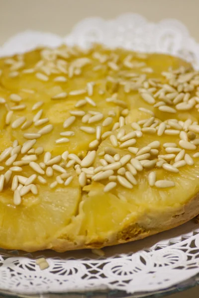 Pineapple cake — Stock Photo, Image