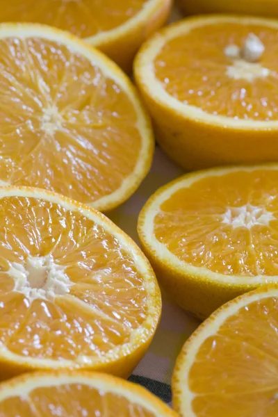 Gruppe geschnittener Orangen — Stockfoto