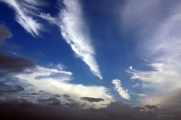 Bílý oblak formace — Stock fotografie