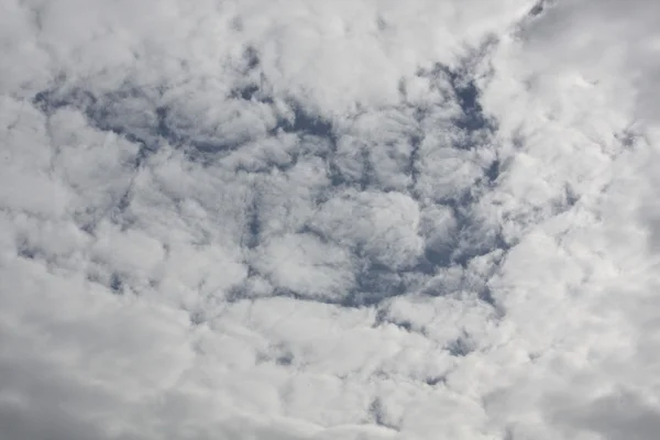 White fluffy clouds — Stock Photo, Image