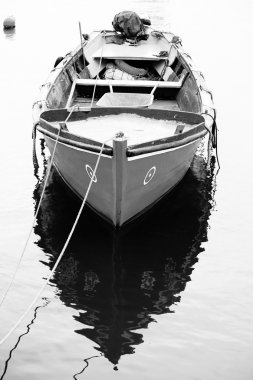 geleneksel balıkçı teknesi