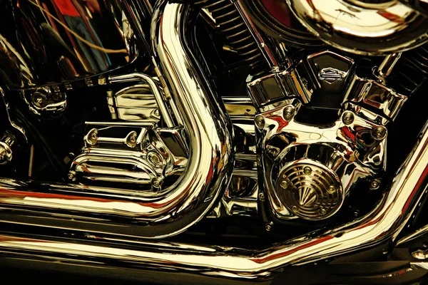 クローム メッキ エンジン — ストック写真