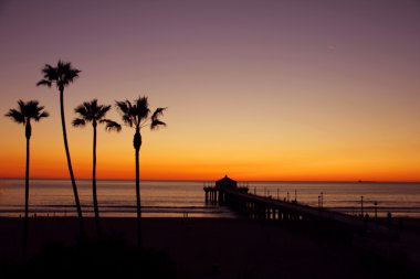 Silhoutte of Manhattan beach clipart