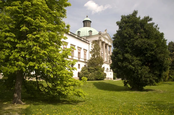 The manor house in Topolcianky Slovakia — Stock Photo, Image