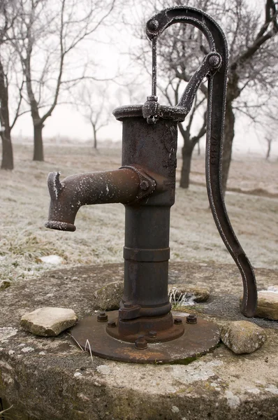 Old rusty water pump — Stock Photo, Image