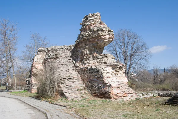 Ruinas del muro de fotress en Hissar, Bulgaria —  Fotos de Stock