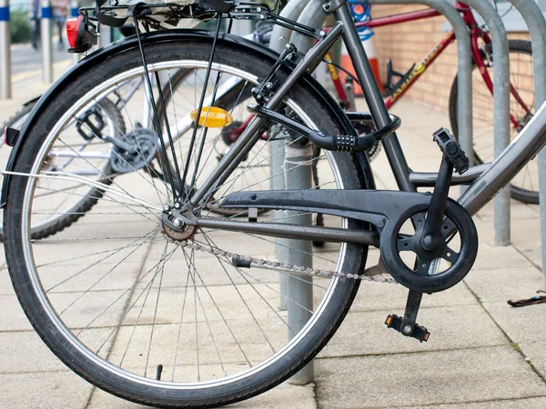 Anti-Diebstahl-Sicherheitsschloss blockiert Fahrrad Rad Stockfoto