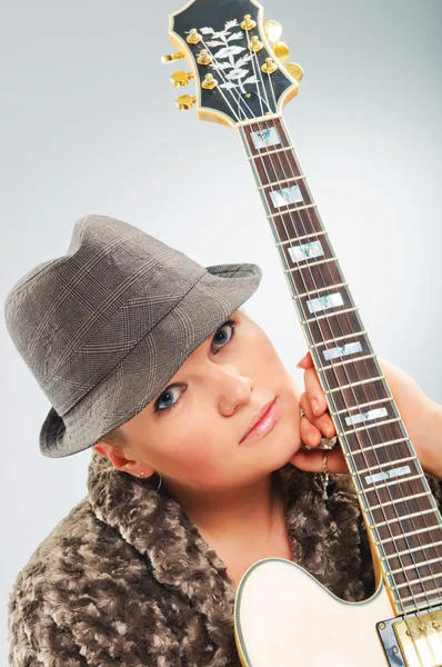 Πορτρέτο κιθάρα κορίτσι — Φωτογραφία Αρχείου