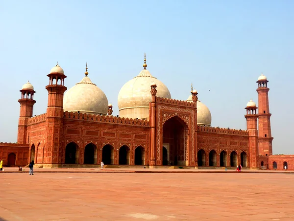 Badshahi мечеть — стокове фото