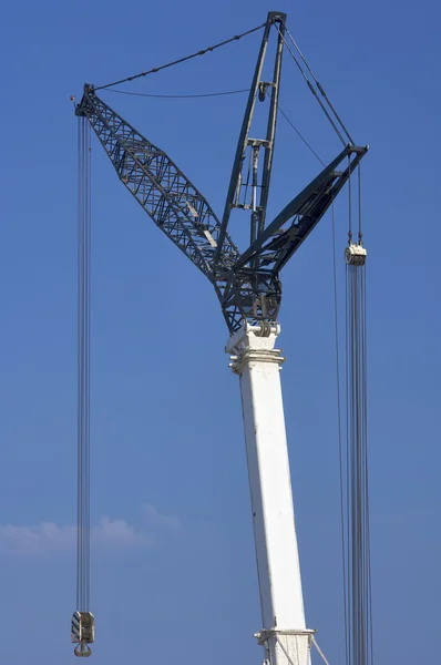 Huge crane — Stock Photo, Image